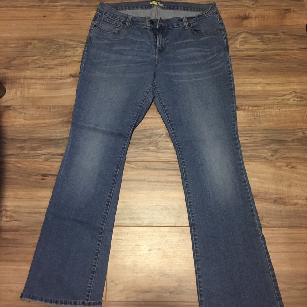 Old navy lighter wash jeans